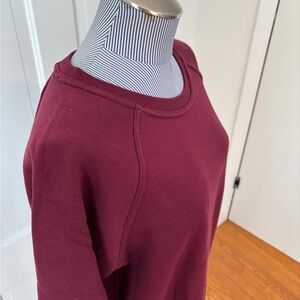 League Women’s Burgundy Sweatshirt Size Large